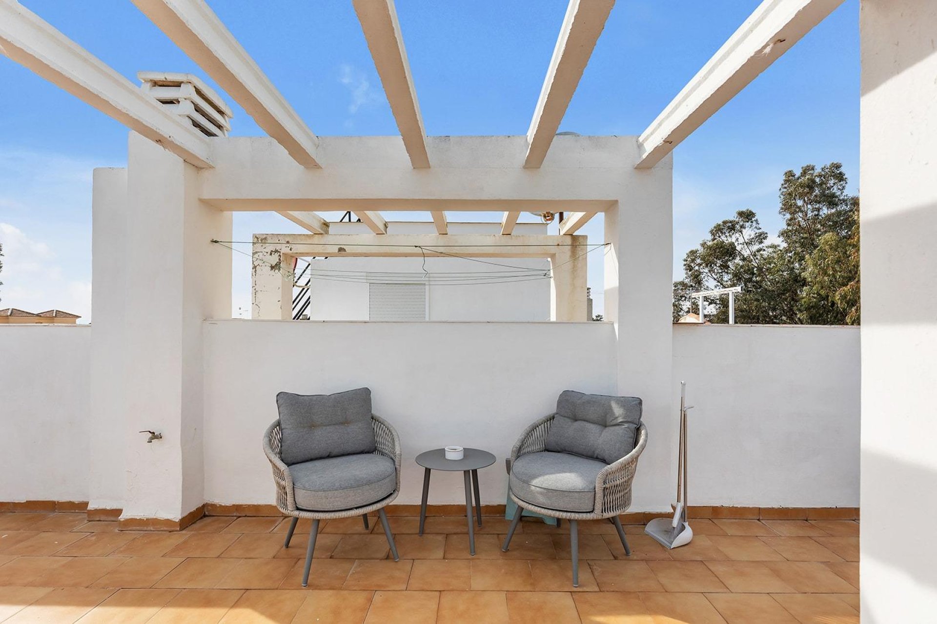 Rynek wtórny - Willa -
Guardamar del Segura - Urbanizaciones