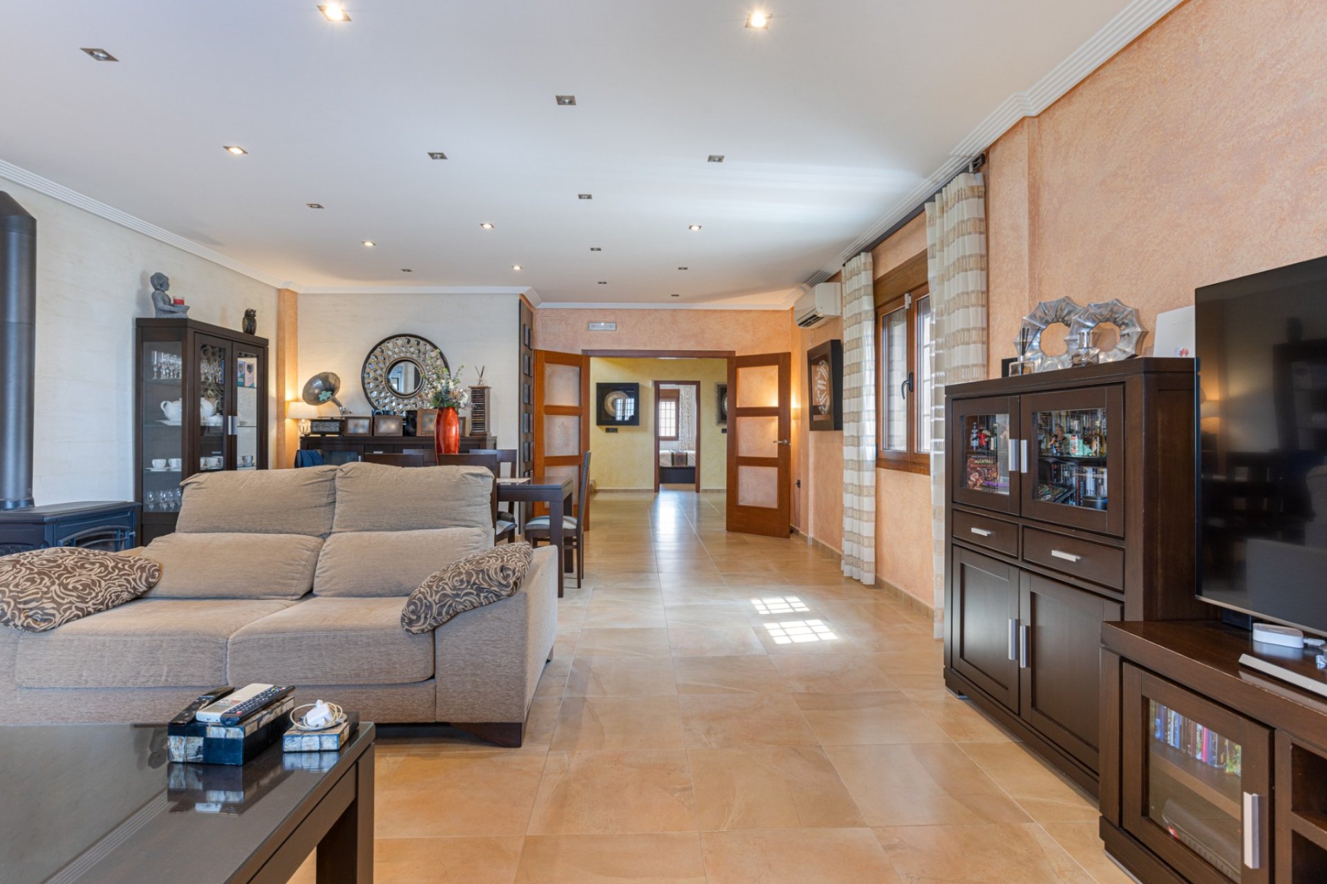 Rynek wtórny - Willa -
Montesinos - La Herrada