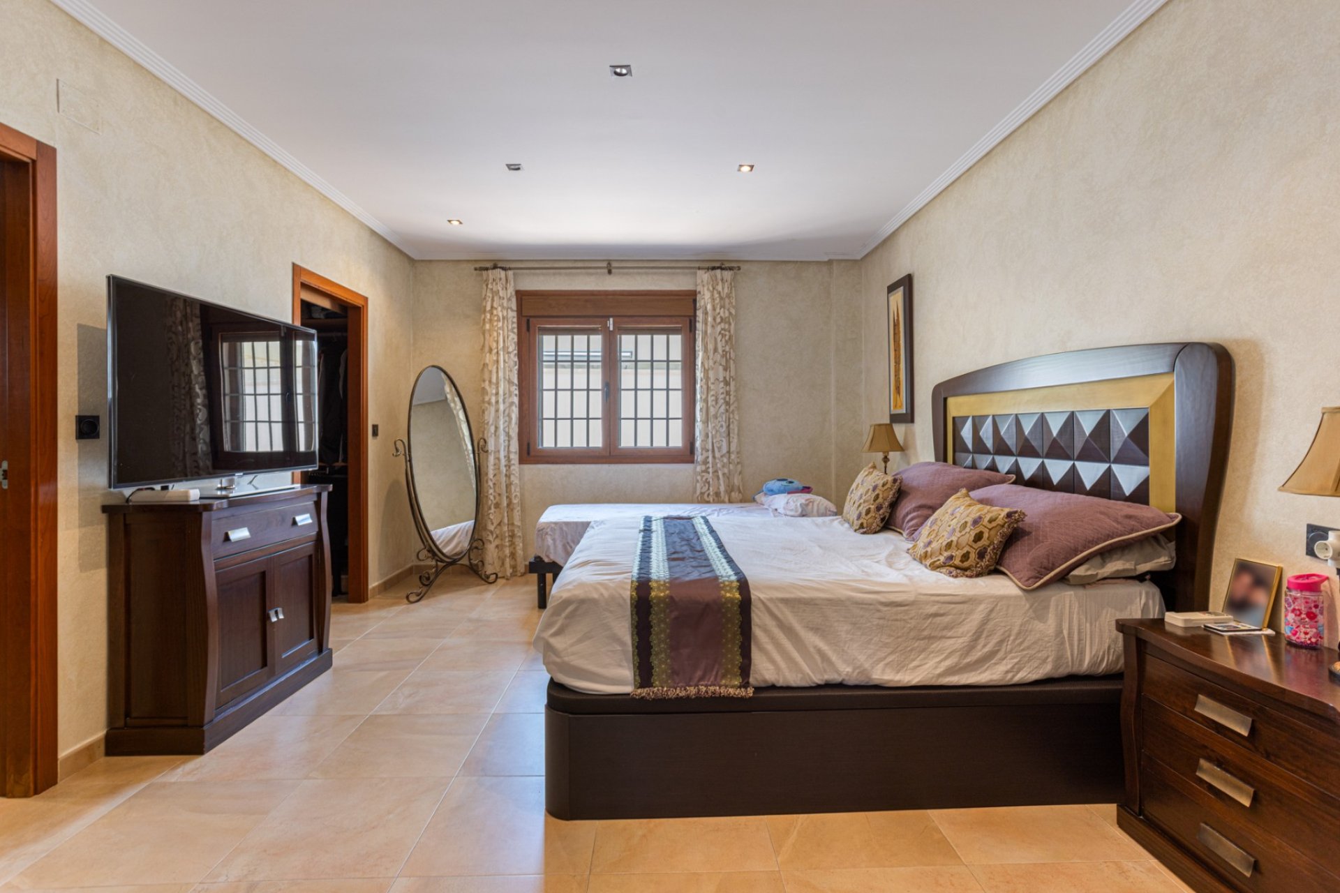 Rynek wtórny - Willa -
Montesinos - La Herrada