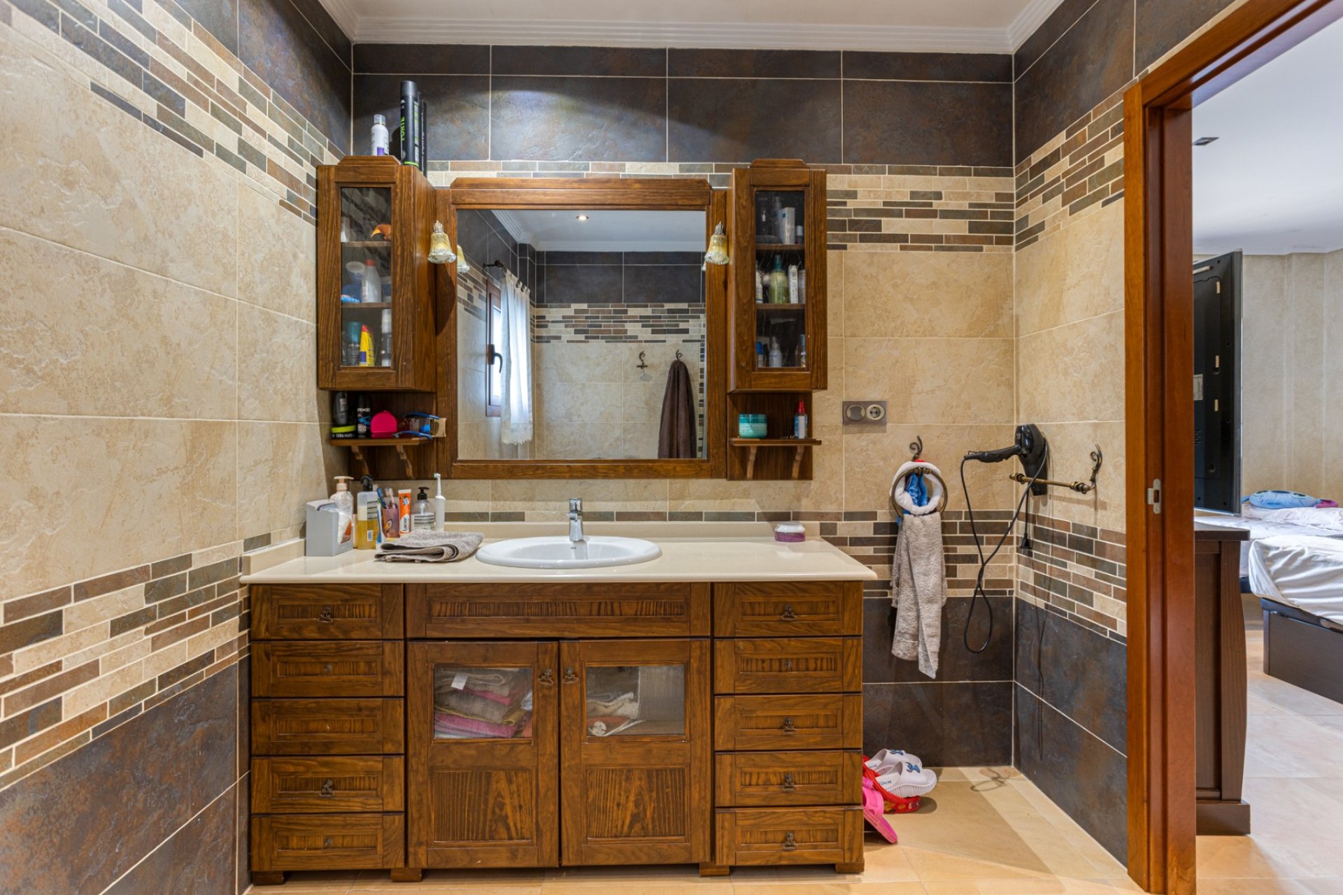 Rynek wtórny - Willa -
Montesinos - La Herrada