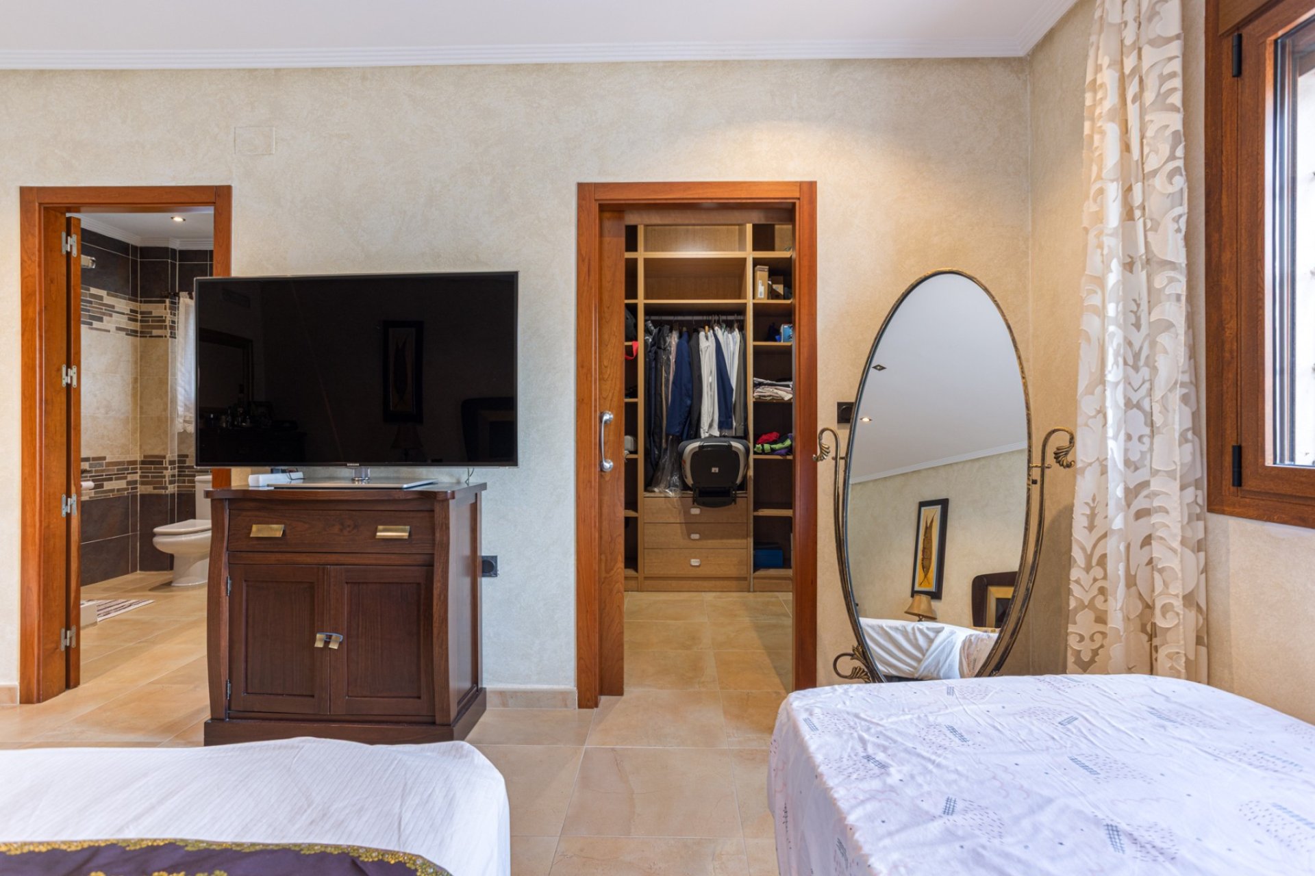 Rynek wtórny - Willa -
Montesinos - La Herrada