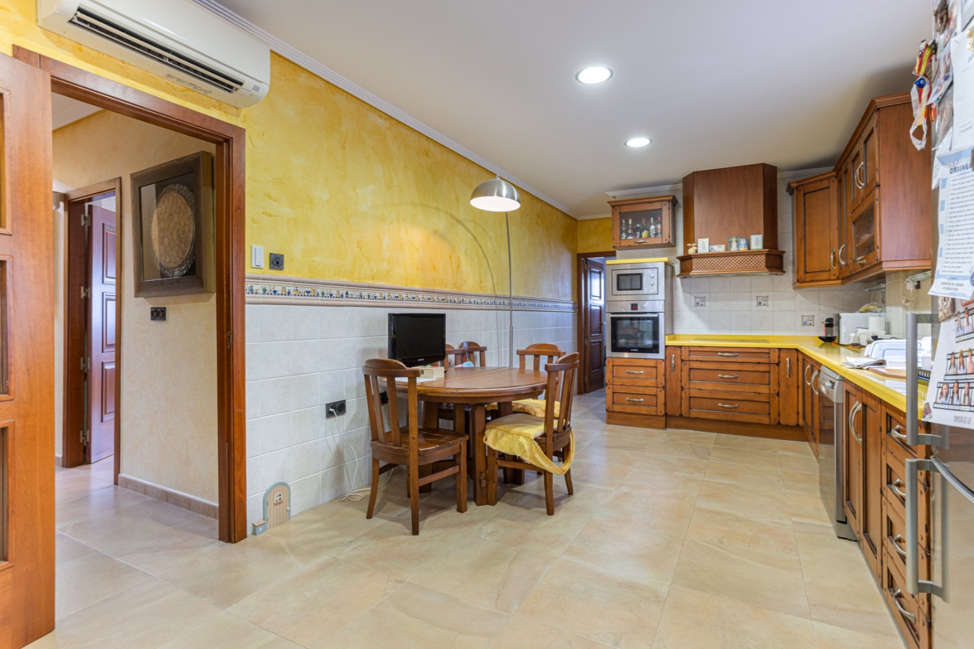 Rynek wtórny - Willa -
Montesinos - La Herrada