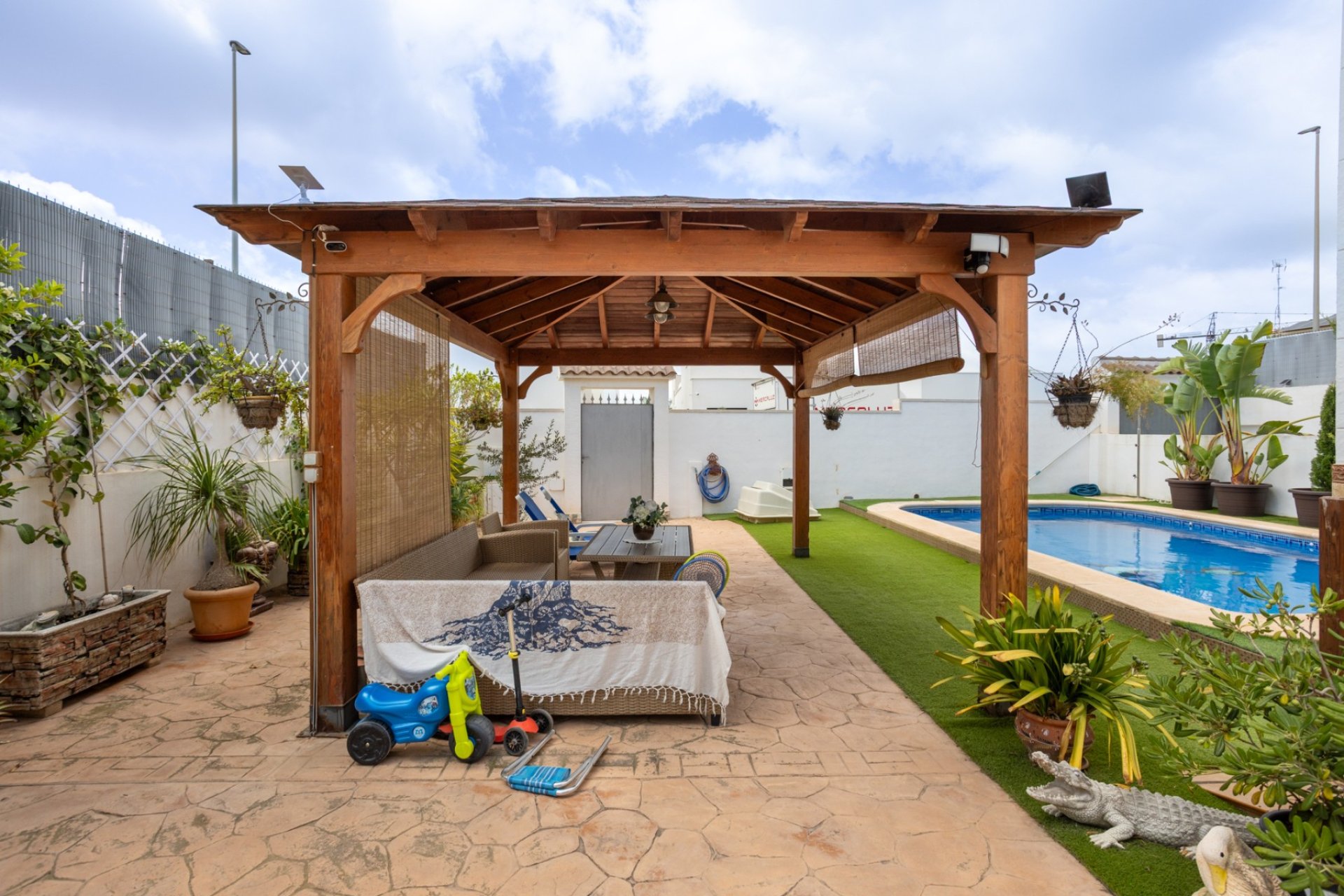 Rynek wtórny - Willa -
Montesinos - La Herrada