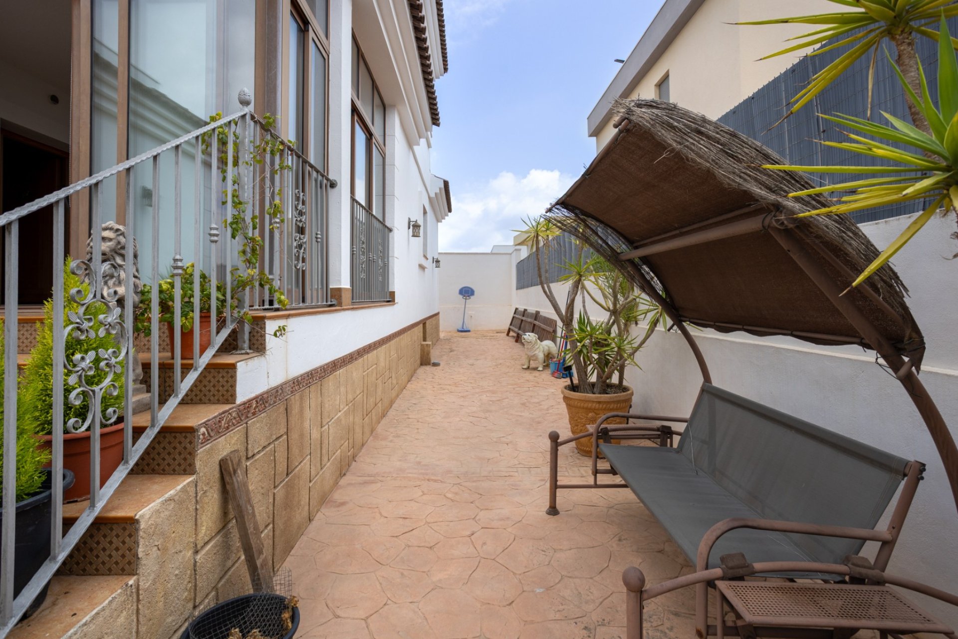 Rynek wtórny - Willa -
Montesinos - La Herrada