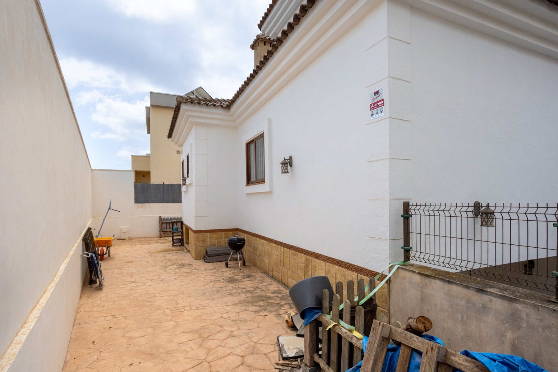 Rynek wtórny - Willa -
Montesinos - La Herrada