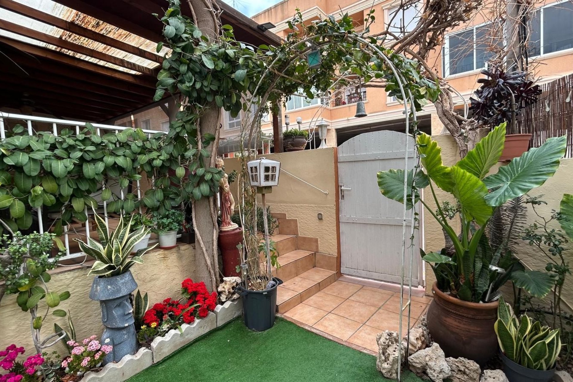 Rynek wtórny - Willa -
Montesinos - Los Montesinos