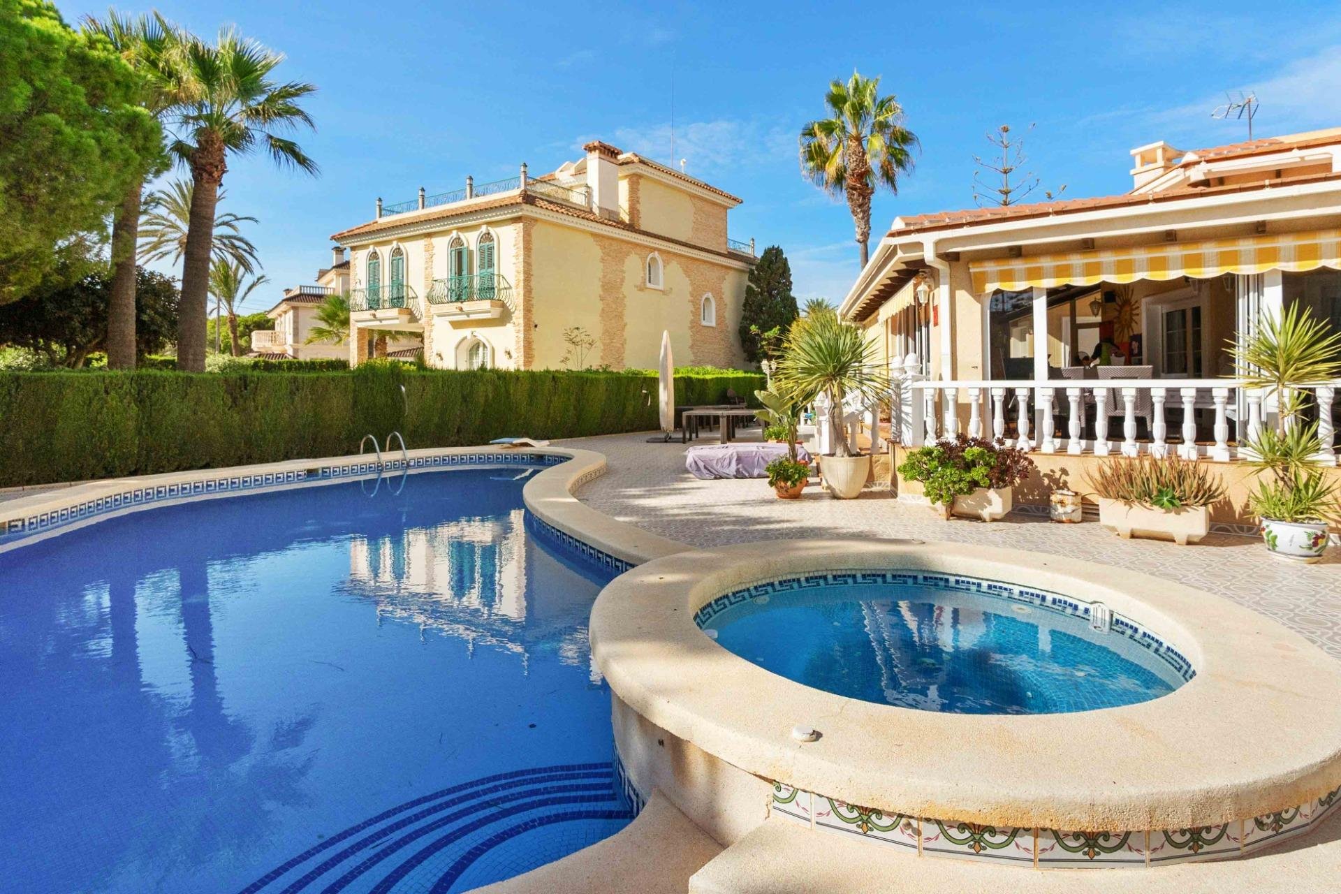 Rynek wtórny - Willa -
Orihuela Costa - Cabo Roig