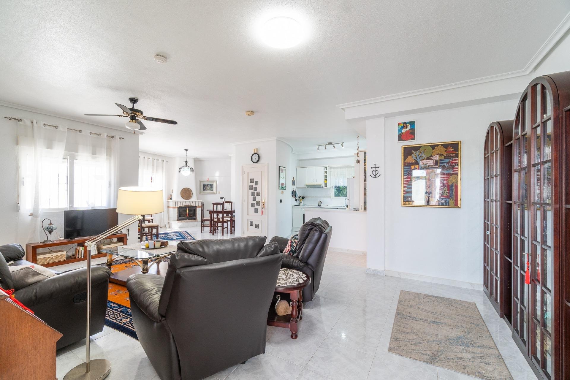 Rynek wtórny - Willa -
Orihuela Costa - La Zenia