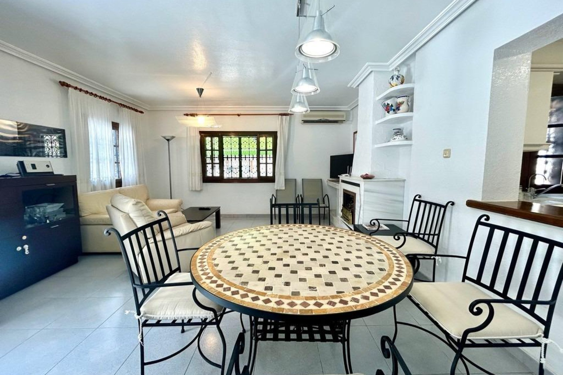 Rynek wtórny - Willa -
Orihuela Costa - La Zenia