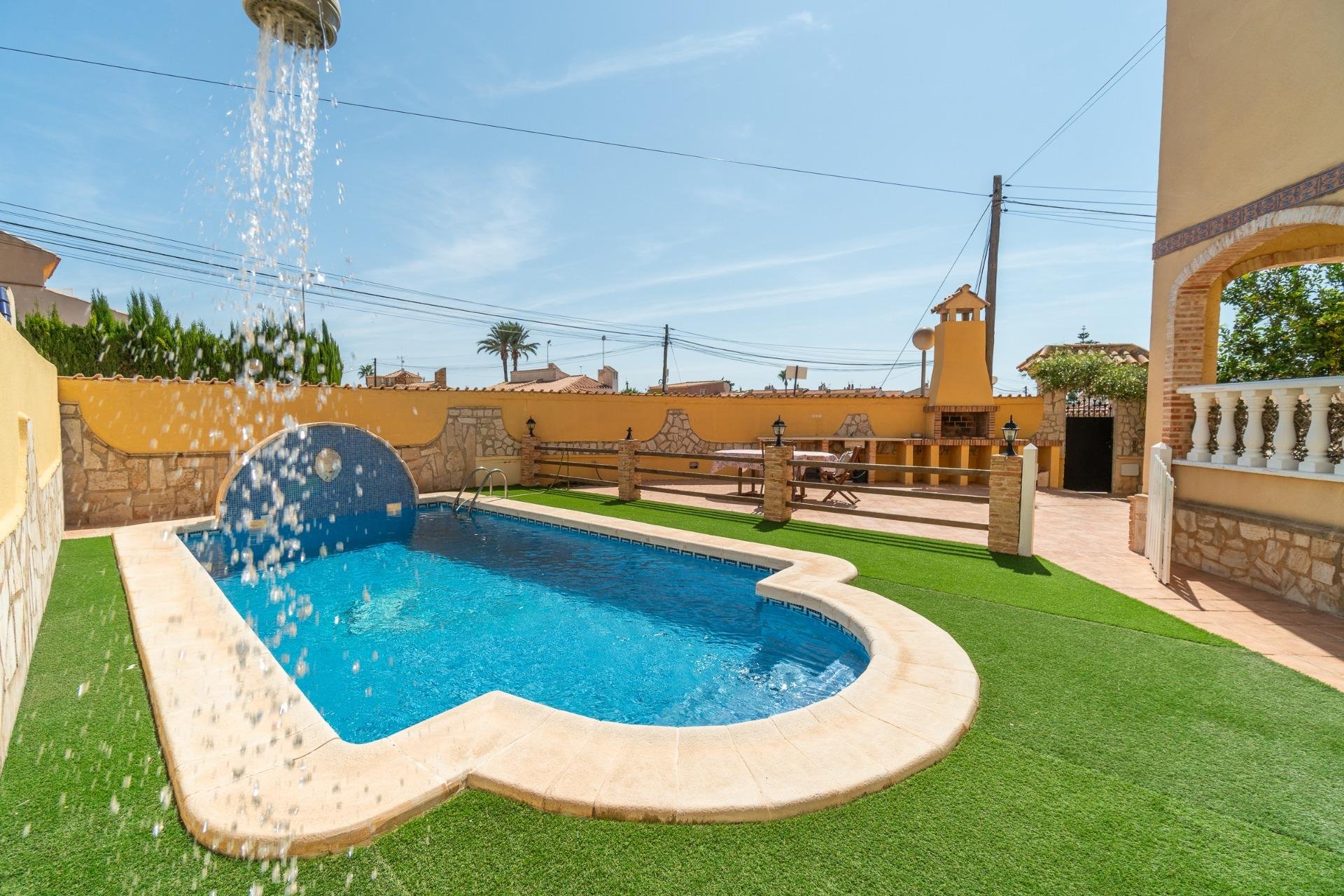 Rynek wtórny - Willa -
Orihuela Costa - Los Almendros-La Florida