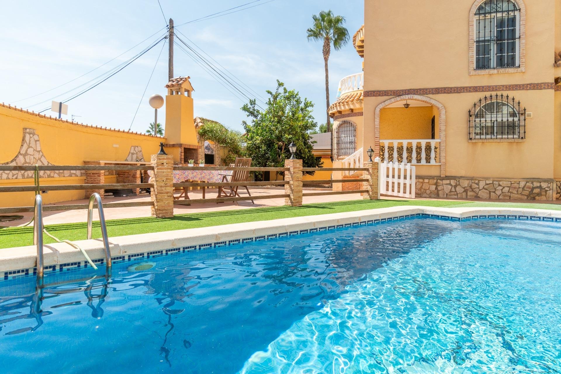 Rynek wtórny - Willa -
Orihuela Costa - Los Almendros-La Florida