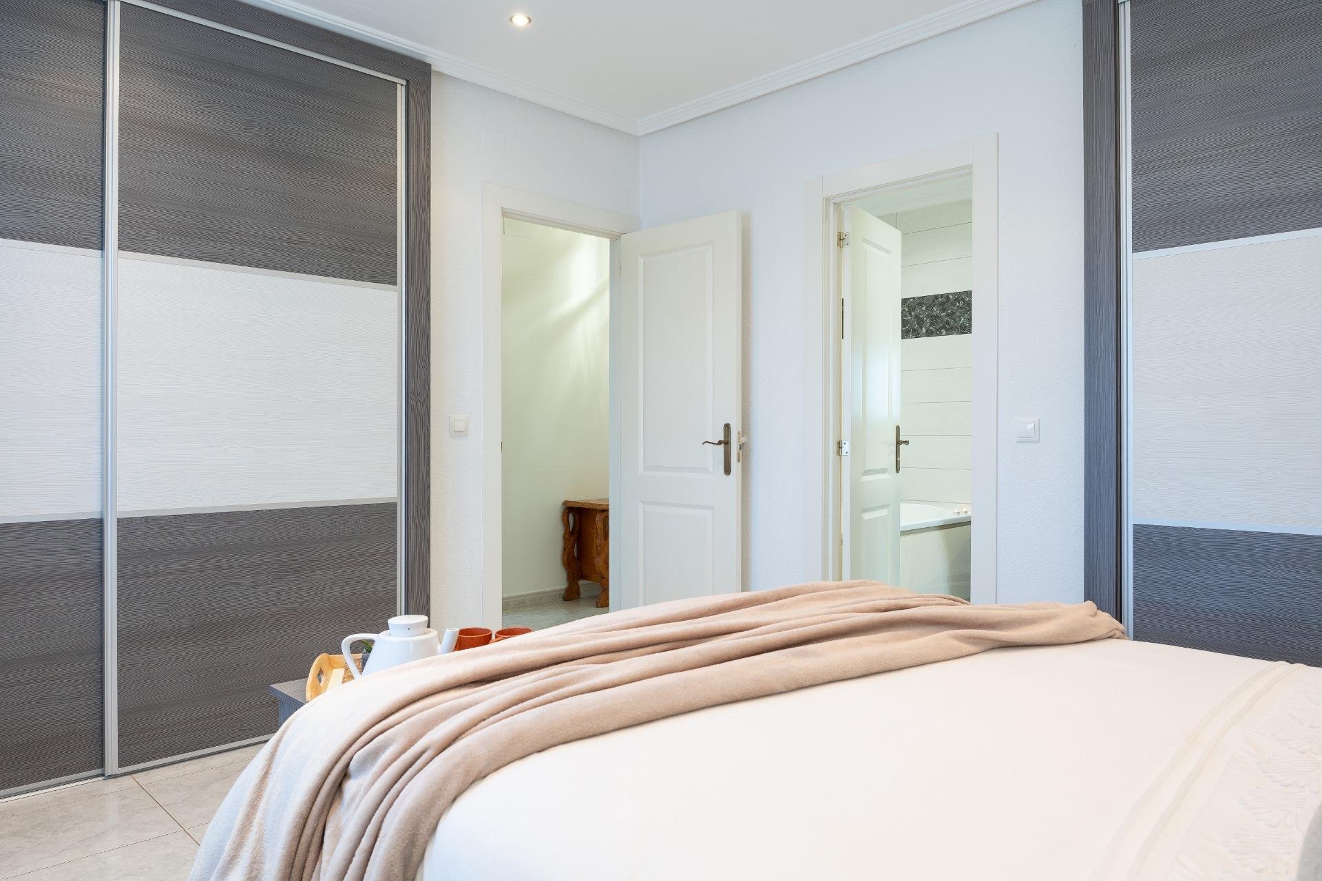 Rynek wtórny - Willa -
Orihuela Costa - Playa Flamenca