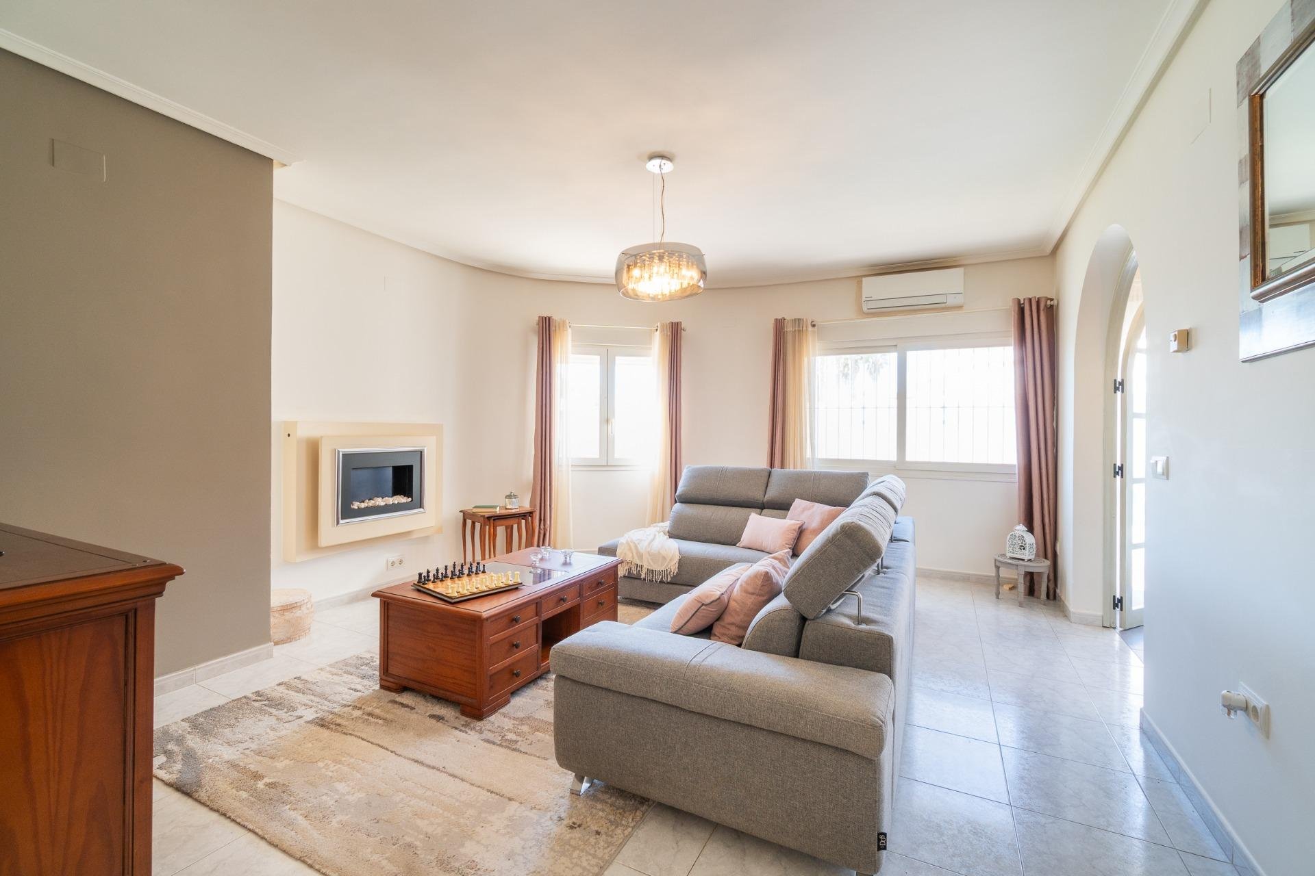 Rynek wtórny - Willa -
Orihuela Costa - Playa Flamenca