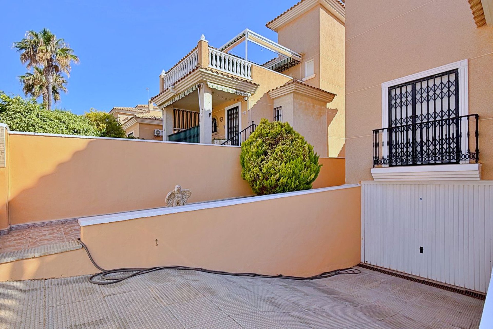 Rynek wtórny - Willa -
Orihuela Costa - Punta Prima
