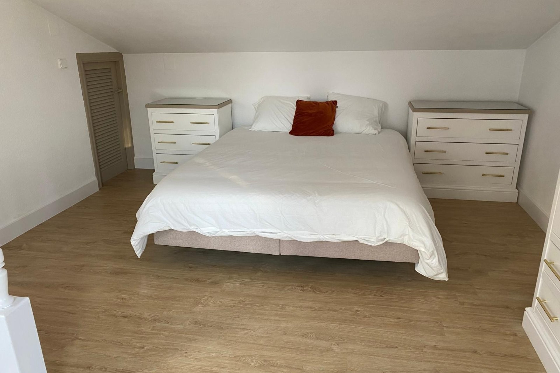 Rynek wtórny - Willa -
Orihuela Costa - Villamartín