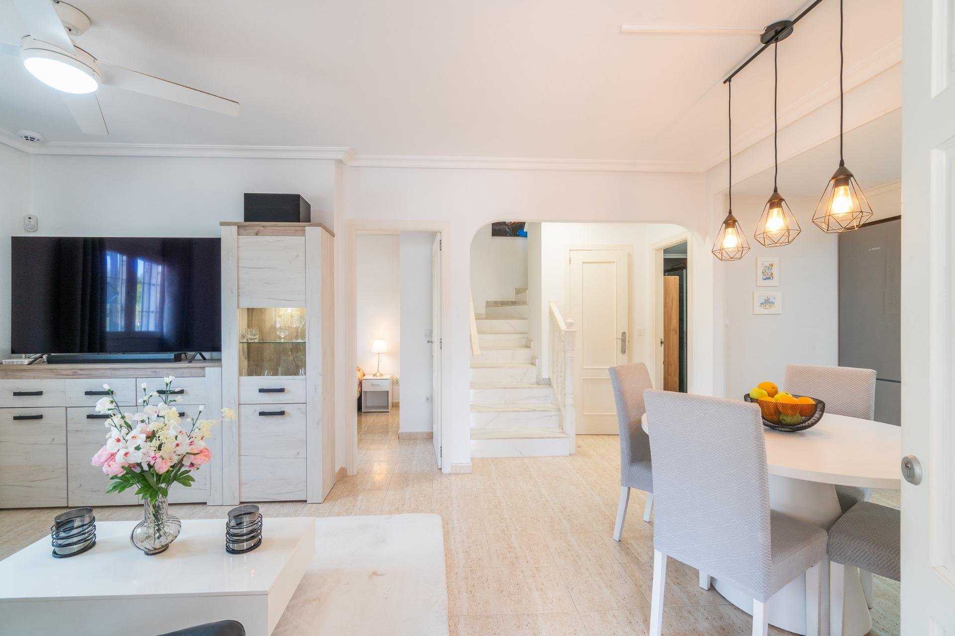 Rynek wtórny - Willa -
Orihuela Costa - Zeniamar-Horizonte-La Campana