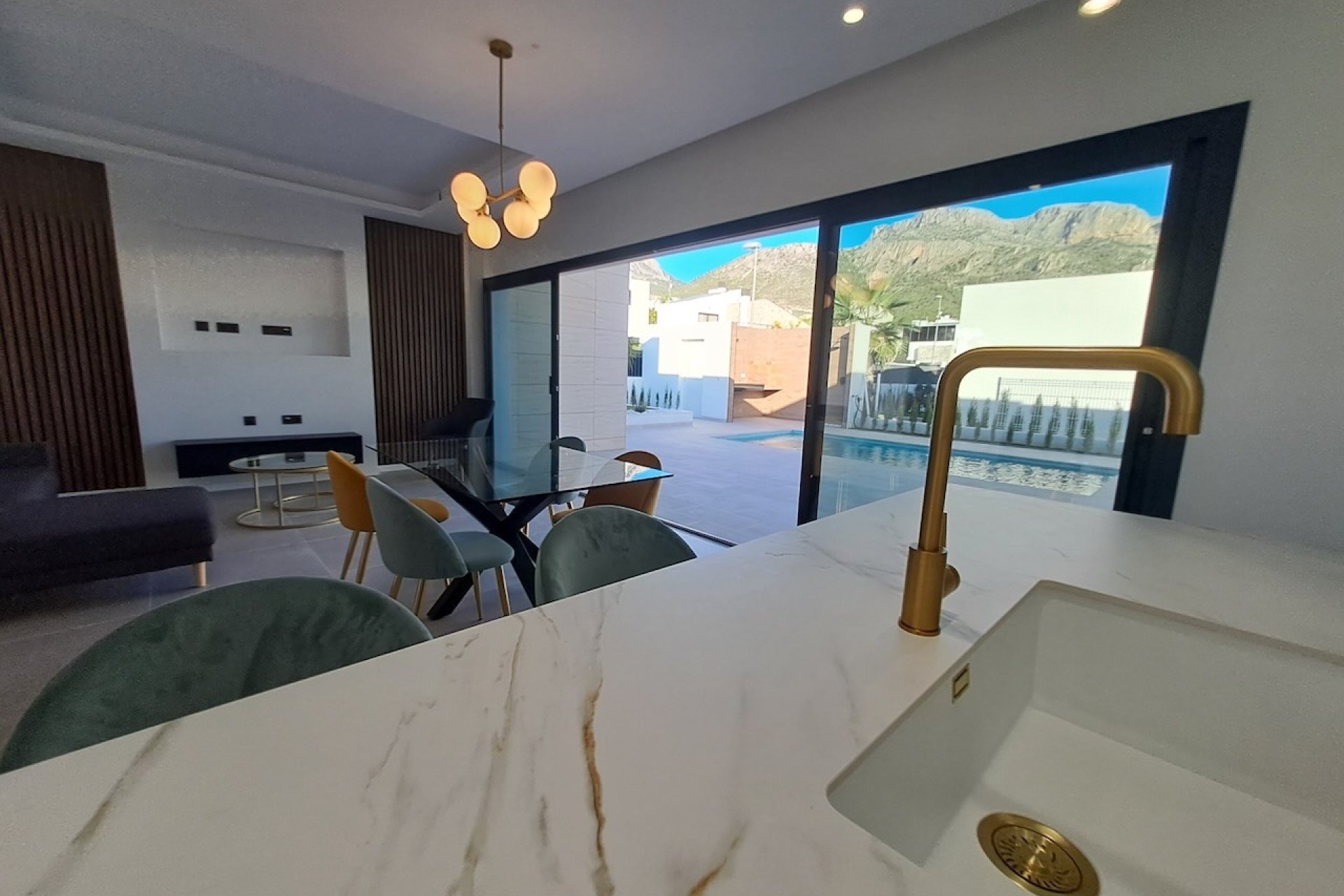 Rynek wtórny - Willa -
Polop - Urbanizaciones