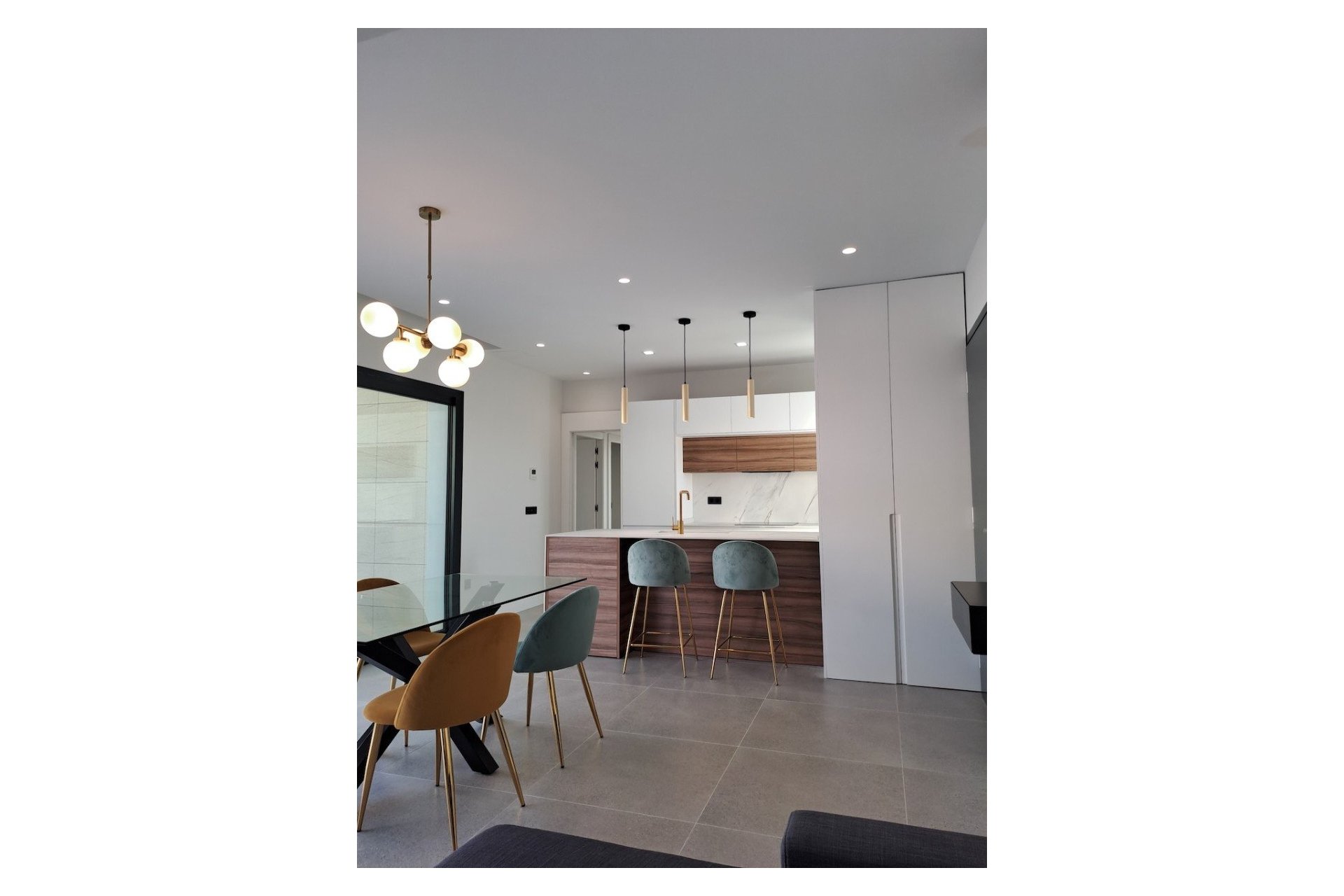 Rynek wtórny - Willa -
Polop - Urbanizaciones