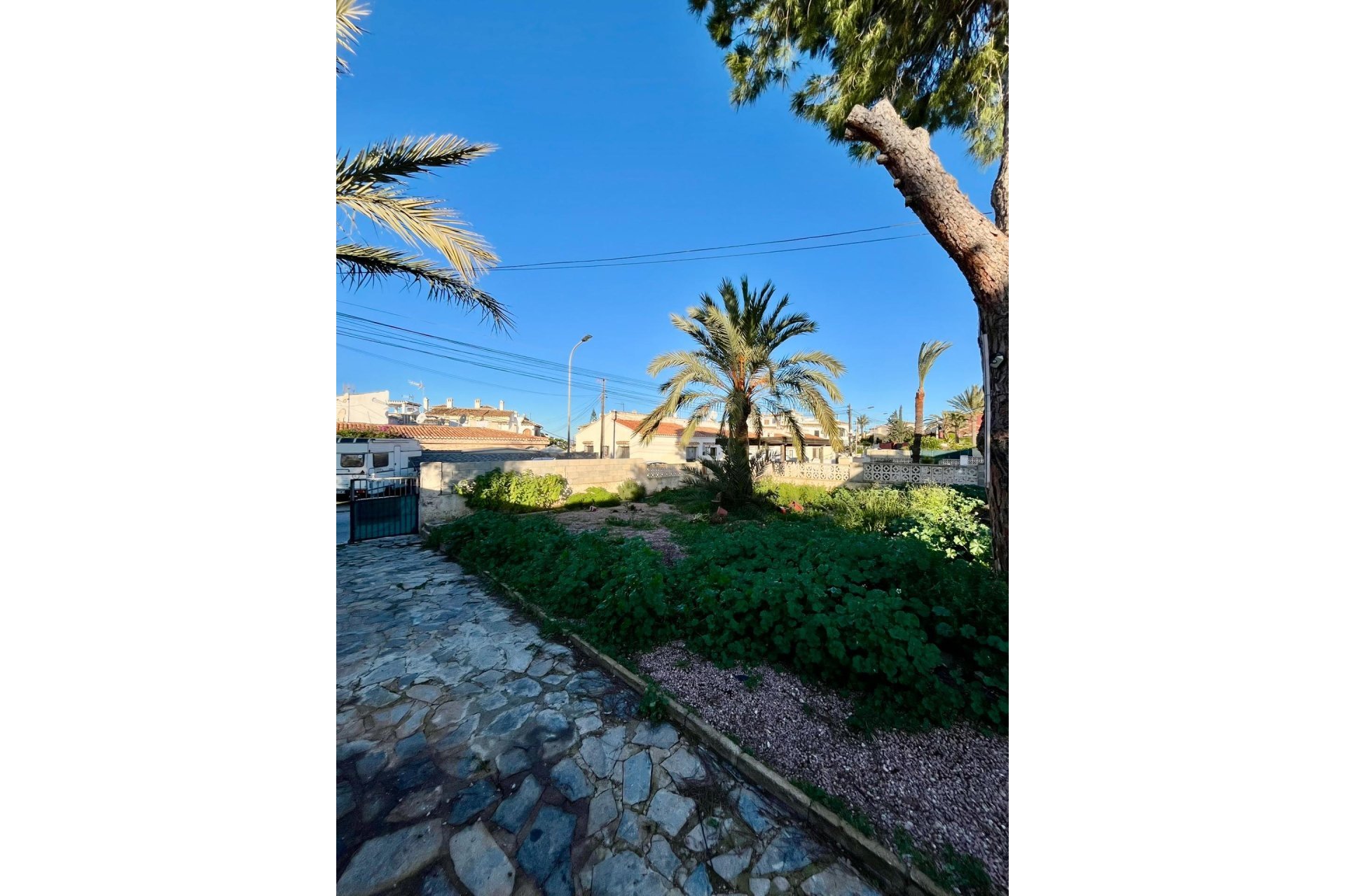 Rynek wtórny - Willa -
Torrevieja - Aguas Nuevas