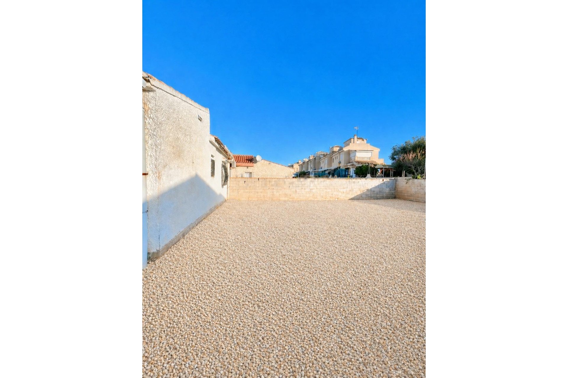 Rynek wtórny - Willa -
Torrevieja - Aguas Nuevas