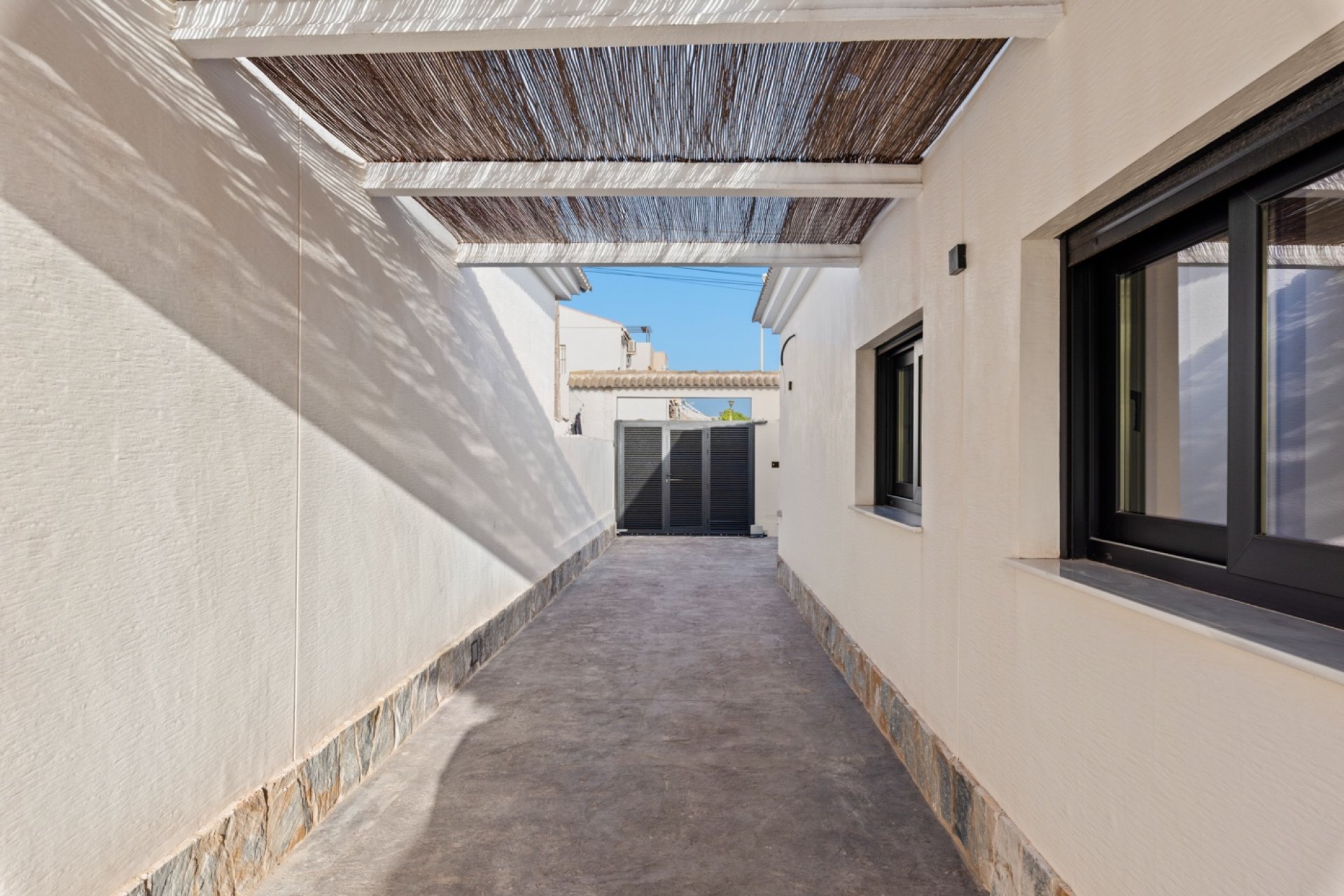 Rynek wtórny - Willa -
Torrevieja - El Chaparral