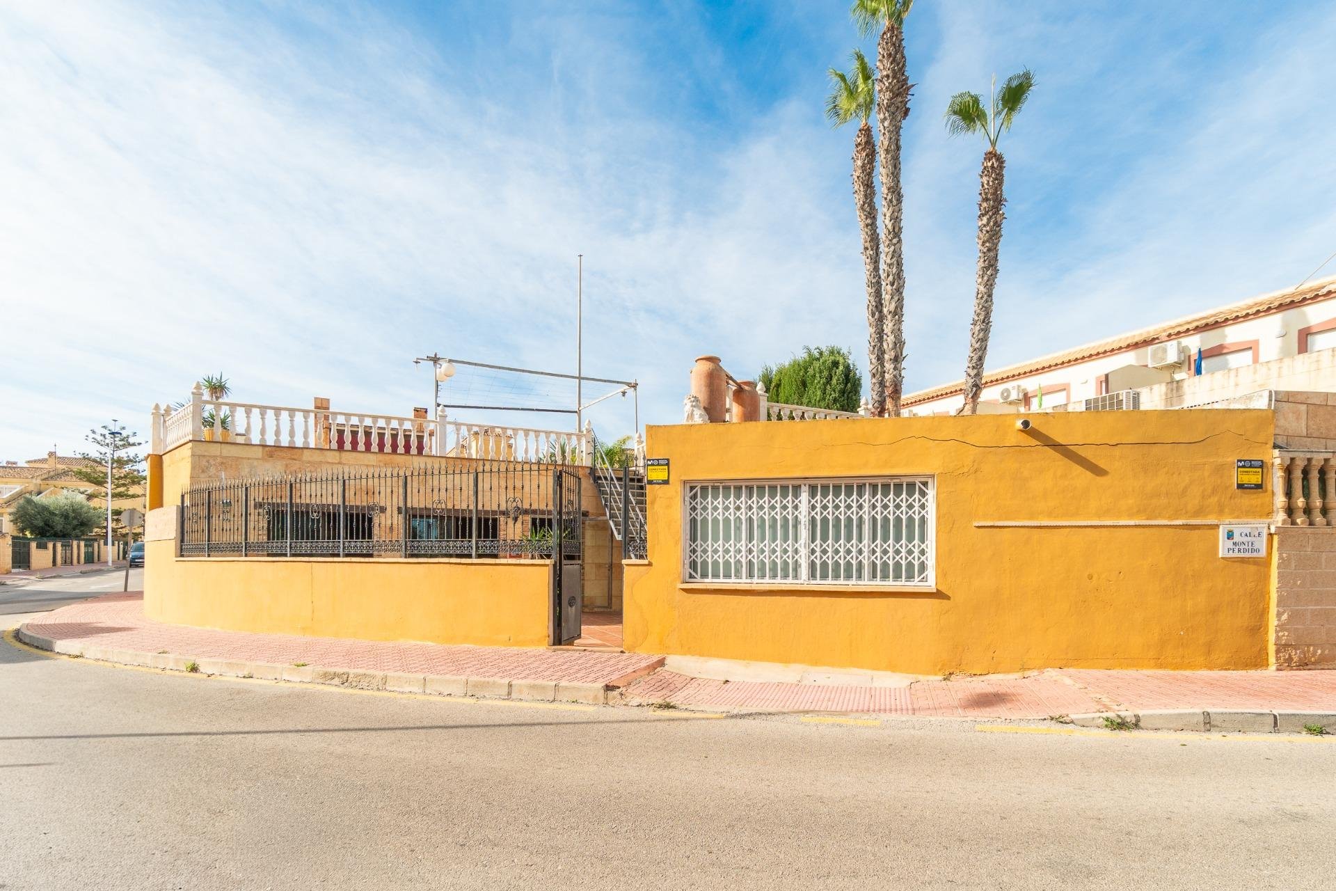 Rynek wtórny - Willa -
Torrevieja - Orihuela costa