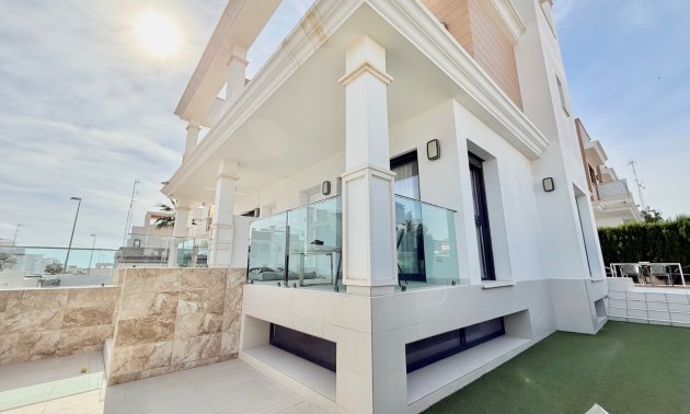 Townhouse - Resale - Ciudad Quesada -
                Doña Pepa