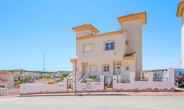 Townhouse - Resale - Ciudad Quesada -
                La Marquesa