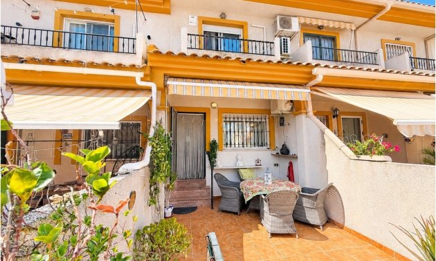 Townhouse - Resale - Daya Nueva -
                Daya Nueva - Town