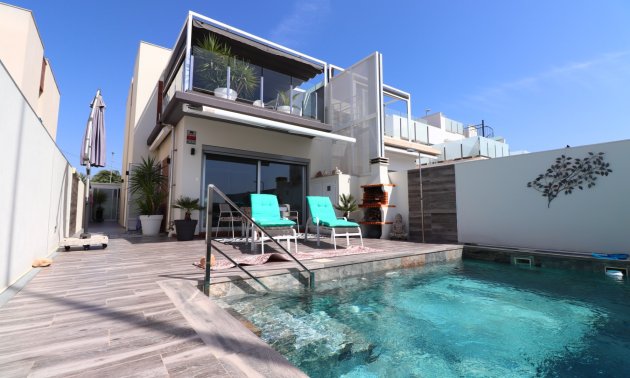Townhouse - Resale - Daya Vieja -
                Daya Vieja - Town