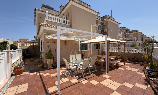 Townhouse - Resale - Orihuela Costa -
                La Zenia