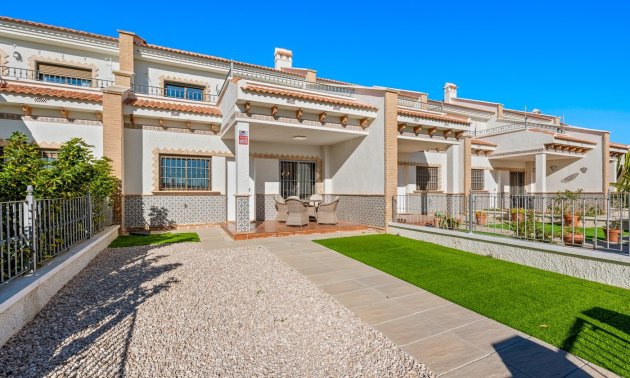 Townhouse - Resale - San Miguel de Salinas -
                San Miguel de Salinas