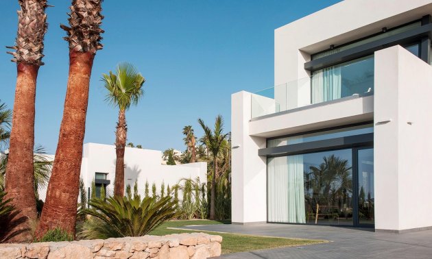 Villa - Obra nueva - La Manga del Mar Menor -
                La Manga Club