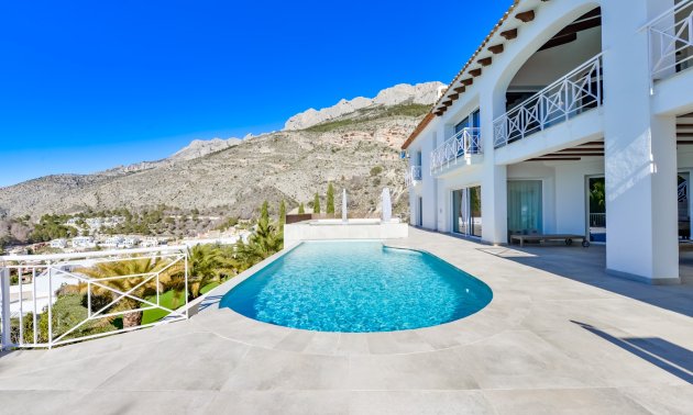 Villa - Resale -
            Altea - RV-99976