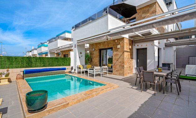 Villa - Resale - Benijofar -
                Benijofar - Village