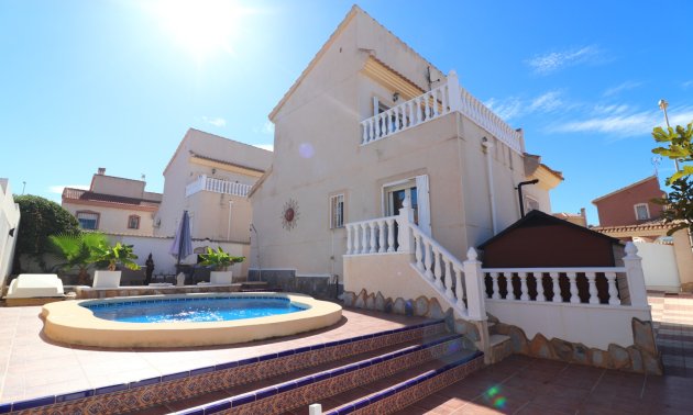 Villa - Resale -
            Benimar - RV-51839