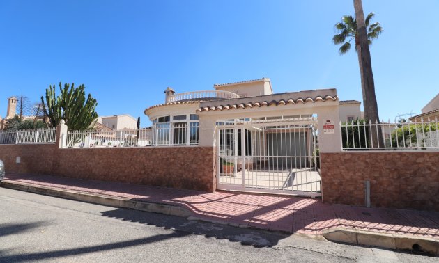 Villa - Resale - Ciudad Quesada -
                Atalayas