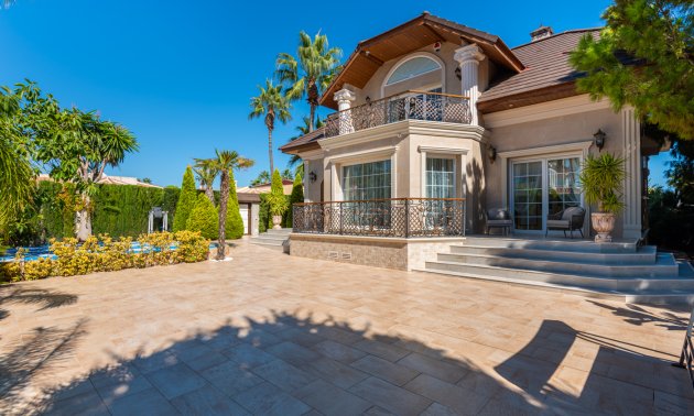 Villa - Resale - Ciudad Quesada -
                Doña Pepa