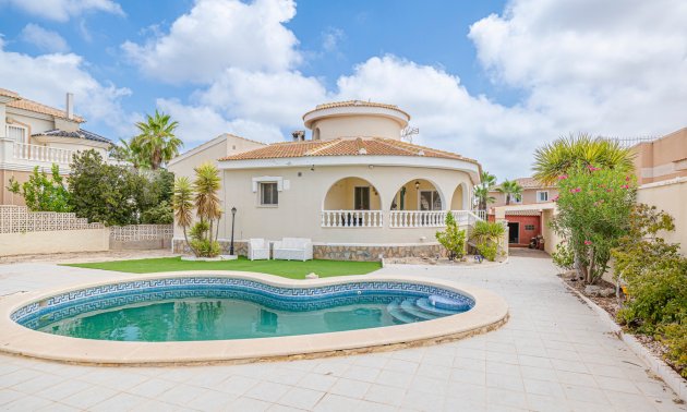 Villa - Resale - Ciudad Quesada - La Fiesta