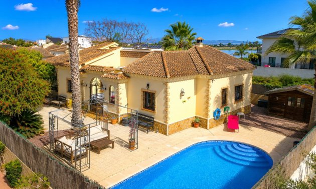 Villa - Resale - Formentera del Segura -
                Fincas de La Vega