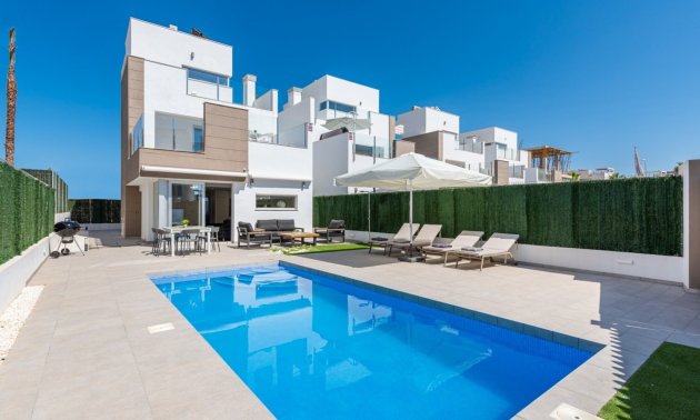 Villa - Resale - Guardamar del Segura -
                El Raso