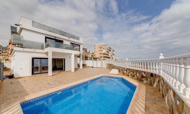 Villa - Resale - La Mata -
                La Mata - Town