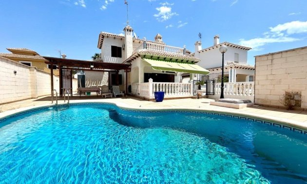 Villa - Resale -
            Orihuela Costa - 99RE-52124