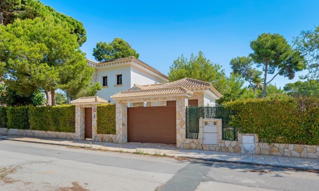 Villa - Resale - Orihuela Costa -
                Dehesa De Campoamor