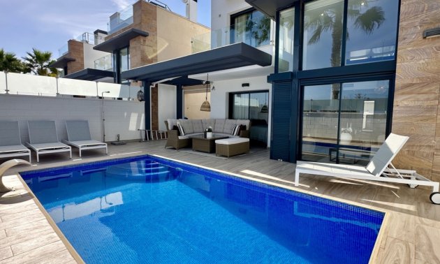 Villa - Resale - Orihuela Costa - Lomas de Cabo Roig