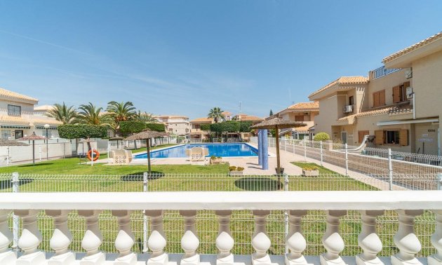 Villa - Resale - Orihuela Costa -
                Playa Flamenca
