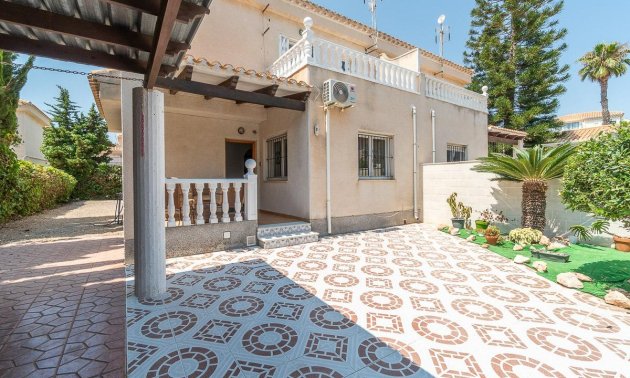 Villa - Resale - Orihuela Costa -
                Playa Flamenca