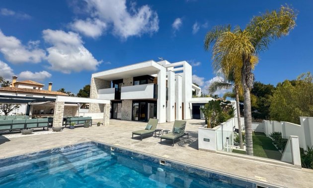 Villa - Resale - Orihuela Costa -
                Villamartin