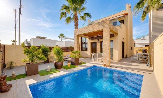 Villa - Resale - Rojales -
                Rojales