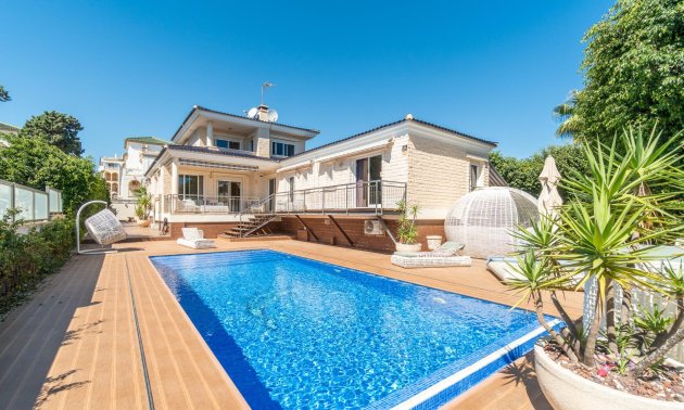 Villa - Resale - Torrevieja - La Mata